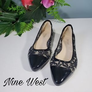 $10 SHOE SALE! Nine west flower flats size 7.5 black floral